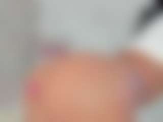Erikabeee1's Live Sex Cam Show