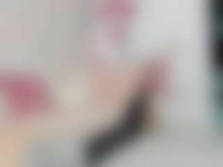 Live cam show with Erikabeee1 - Natural on googirlz