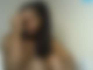 Live cam show with curvy-princess2 - Flashing on TeamSkeetLive