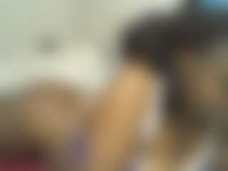 Live cam show with curvy-princess2 - Striptease on parknlotfishbdy