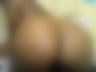 curvy-princess2's Live Sex Cam Show