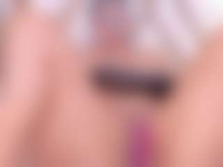 Live cam show with miilaklum - Ebony on Camsoda