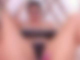 Live cam show with miilaklum - Ebony on Milfs Live