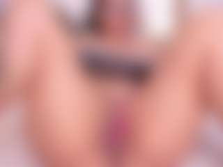 Live cam show with miilaklum - Ebony on Milf Play