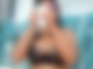 Live cam show with miilaklum - Double Penetration on SpunkLive