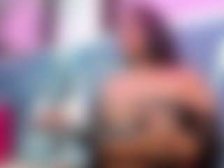 Live cam show with miilaklum - Highheels on Lustler