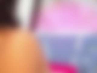 Live cam show with miilaklum - Black Toys on xplaylive.com