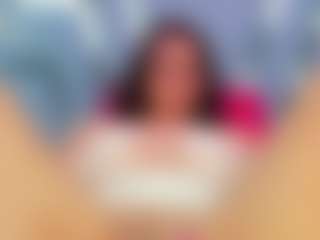 Live cam show with miilaklum - Black Petite on livesuperchat.net