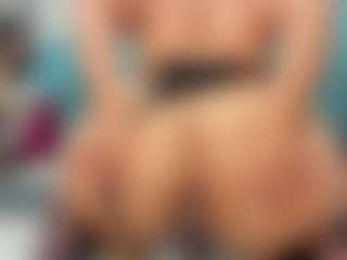 Live cam show with miilaklum - Public Black on Camsoda | colombia