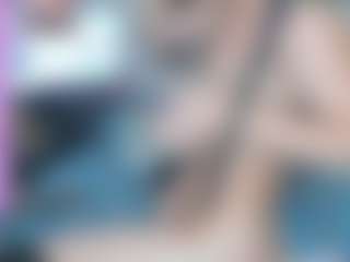 Live cam show with springlight - Dildo on AdultVida.com
