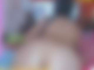 Live cam show with springlight - Petite on Camsoda