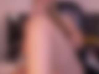 Mia Silva's Live Sex Cam Show