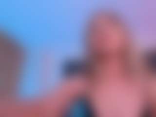 Live cam show with Mia Silva - Normal on Camsoda