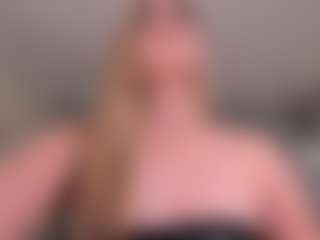 Mia Silva's Live Sex Cam Show