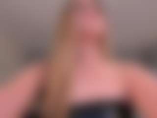 Mia Silva's Live Sex Cam Show