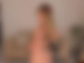 Live cam show with Mia Silva - Twerk on Camsoda