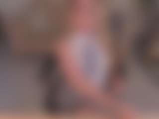 Live cam show with Mia Silva - Amateur on Camsoda