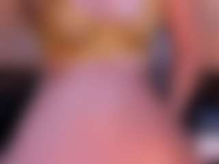 Live cam show with Mia Silva - Striptease on Cam Slut