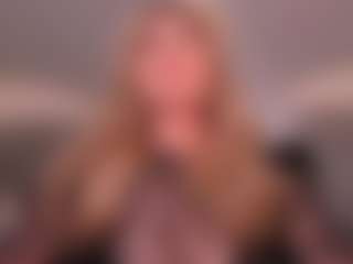 Mia Silva's Live Sex Cam Show