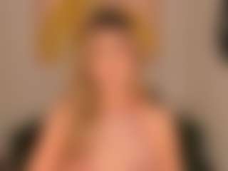Mia Silva's Live Sex Cam Show