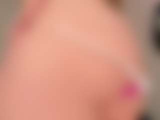 Spettacolo in cam dal vivo con Mia Silva - Full Nudity su Camsoda