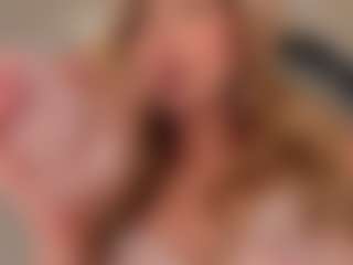 Live cam show with Mia Silva - Ass Bouncing on Camsoda
