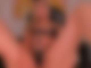 Mia Silva's Live Sex Cam Show