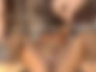 Live cam show with dayannawins - Eating Pussy on Milfs Live