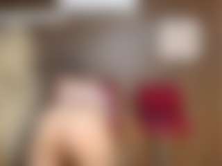 Live cam show with dayannawins - Threesome on live18s.com