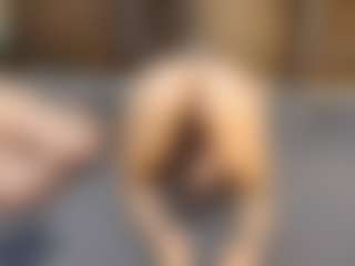 Live cam show with dayannawins - Skinny Ebony on makecum.org