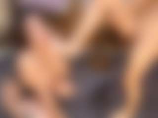 Live cam show with dayannawins - Shaved Pussy on SmokeAndPoke