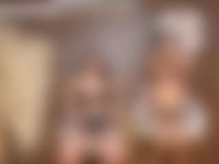 Live cam show with dayannawins - Skinny on AdultVida.com