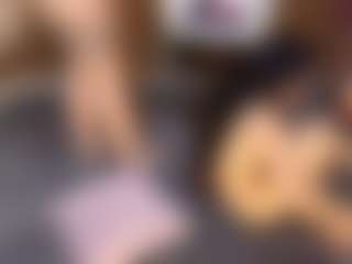 Live cam show with dayannawins - Cowgirl on CamClone