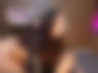 Live cam show with dayannawins - Hairy Pussy on livesuperchat.net