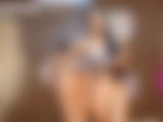 Live cam show with dayannawins - Shaved Pussy on madthumbs