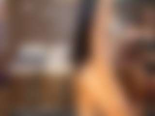 Live cam show with dayannawins - Latina on Camsoda | colombia