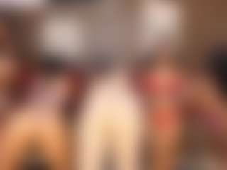Show de câmera ao vivo com dayannawins - Shaved Pussy no Camsoda