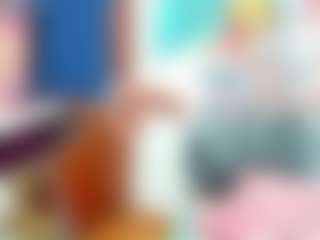 Live cam show with Yacksii-Grammss - Shower on CamwithHer