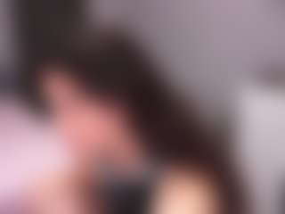 Live cam show with Delly - Brown Eyes on hotwifechat.live