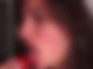 Live cam show with Delly - Naked on livesuperchat.net