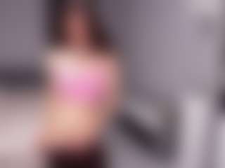 Live cam show with Delly - Athletic on studioflirtlive.com