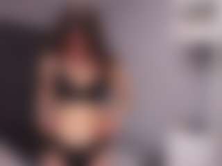 Live cam show with Delly - Big Tits on Gym Cam Girls