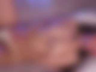 Live cam show with Delly - Squirt on fapnchat