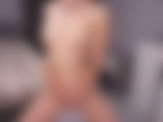 Live cam show with Delly - Ahegao on Camming Site