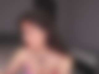 Live cam show with Delly - Solo on CamClone