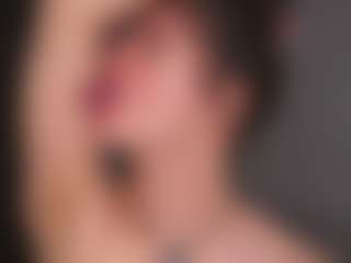 Delly's Live Sex Cam Show