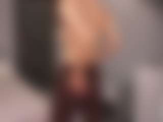Live cam show with Delly - Hairy Pussy Teen (18+) on Dare Cams