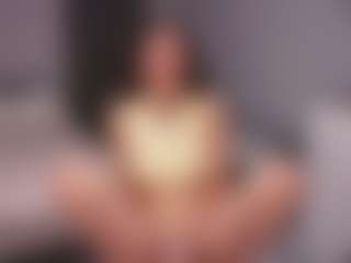 Delly's Live Sex Cam Show