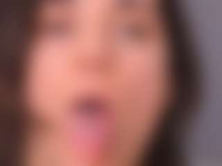 Delly's Live Sex Cam Show