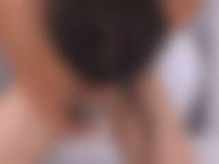 Live cam show with Delly - Athletic Blowjob on CamClone